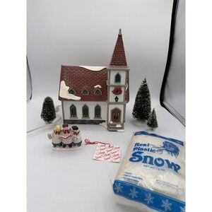 ⛪ Dept 56 Snow Village "Shady Oak Church" Lighted Building Set – EUC
